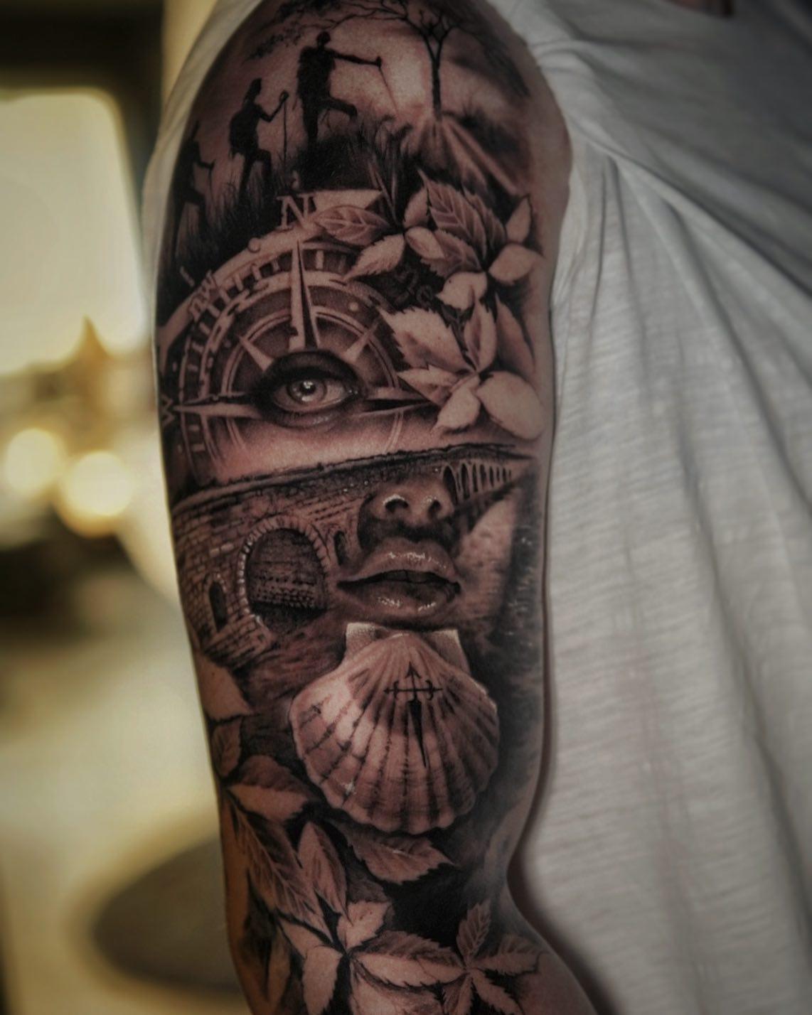 Tatuajes realistas del camino de Santiago